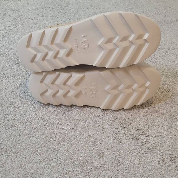 UGG WOMEN’S MARIN MEGA PLATFORM LACE-UP SUEDE SHOES SIZE 12 - Picture 6 of 7